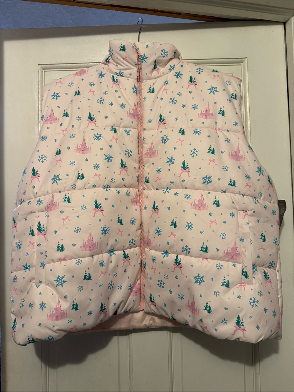 Fantasyland Castle Holiday Puffer Vest for Women XL Disney